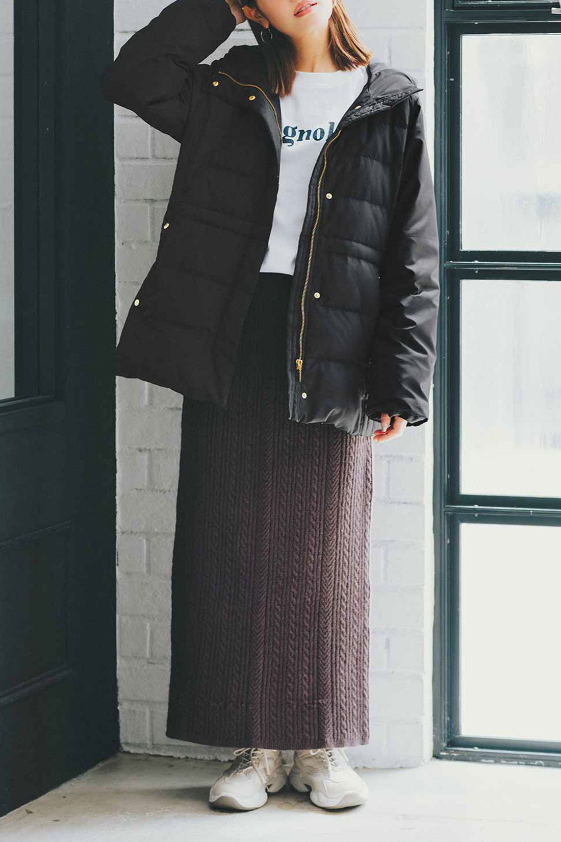 Live in  comfort|リブ イン コンフォート くぼっち★とコラボ 上品ケーブル編みニットトップス＆スカートセットアップ〈チョコレートブラウン〉|色も素材も柄行きも季節感たっぷり。ニットスカートでデイリースタイルを更新。