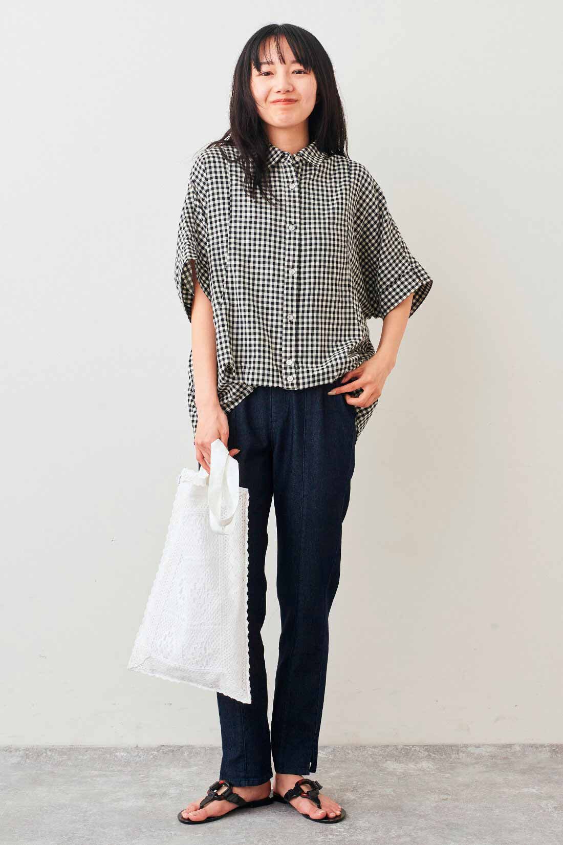 Live in  comfort|リブ イン コンフォート 接触冷感＆吸汗速乾で暑い日も涼やか すっきりスリムストレートのらくちんデニムパンツ〈インディゴブルー〉