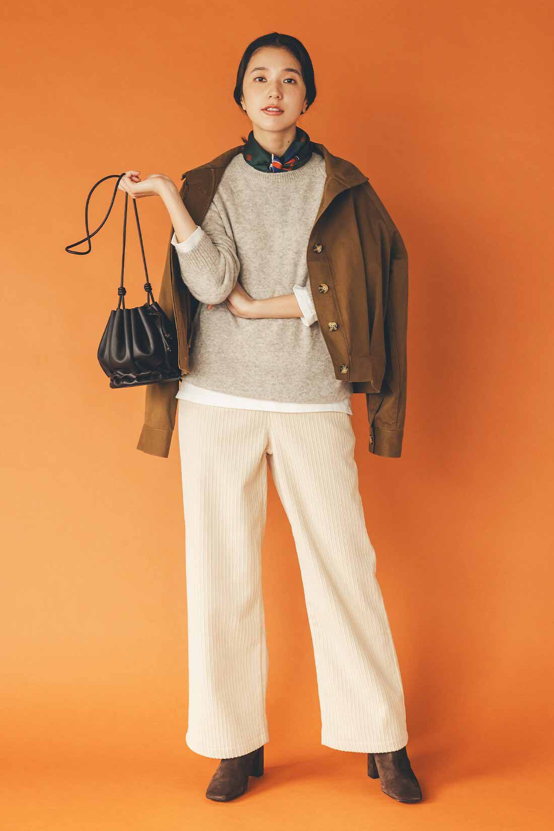 Live in  comfort|リブ イン コンフォート 吸湿発熱コットン素材のこだわりほか綿白Tシャツ