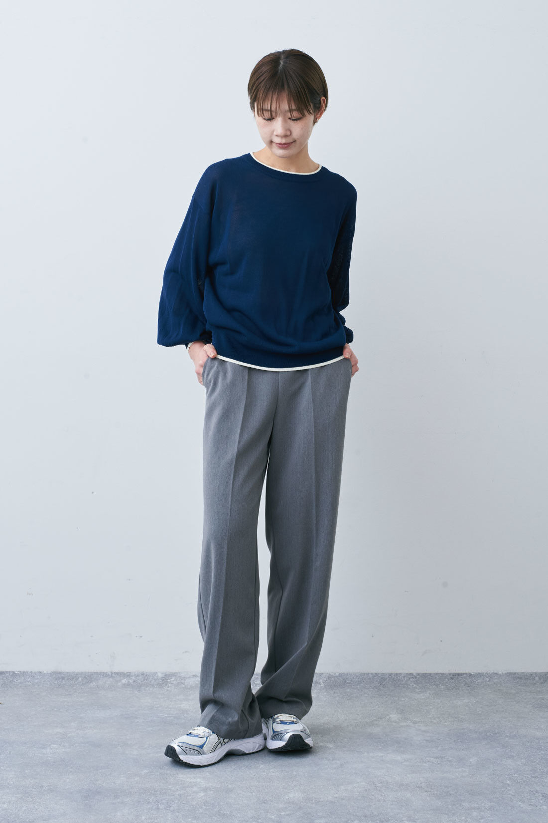 Live in comfort［リブインコンフォート］|リブ イン コンフォート トレンドライクでおしゃれ見えする 大人のシアーニットトップス〈リーフグリーン〉|これは参考画像です。お届けするカラーとは異なります。