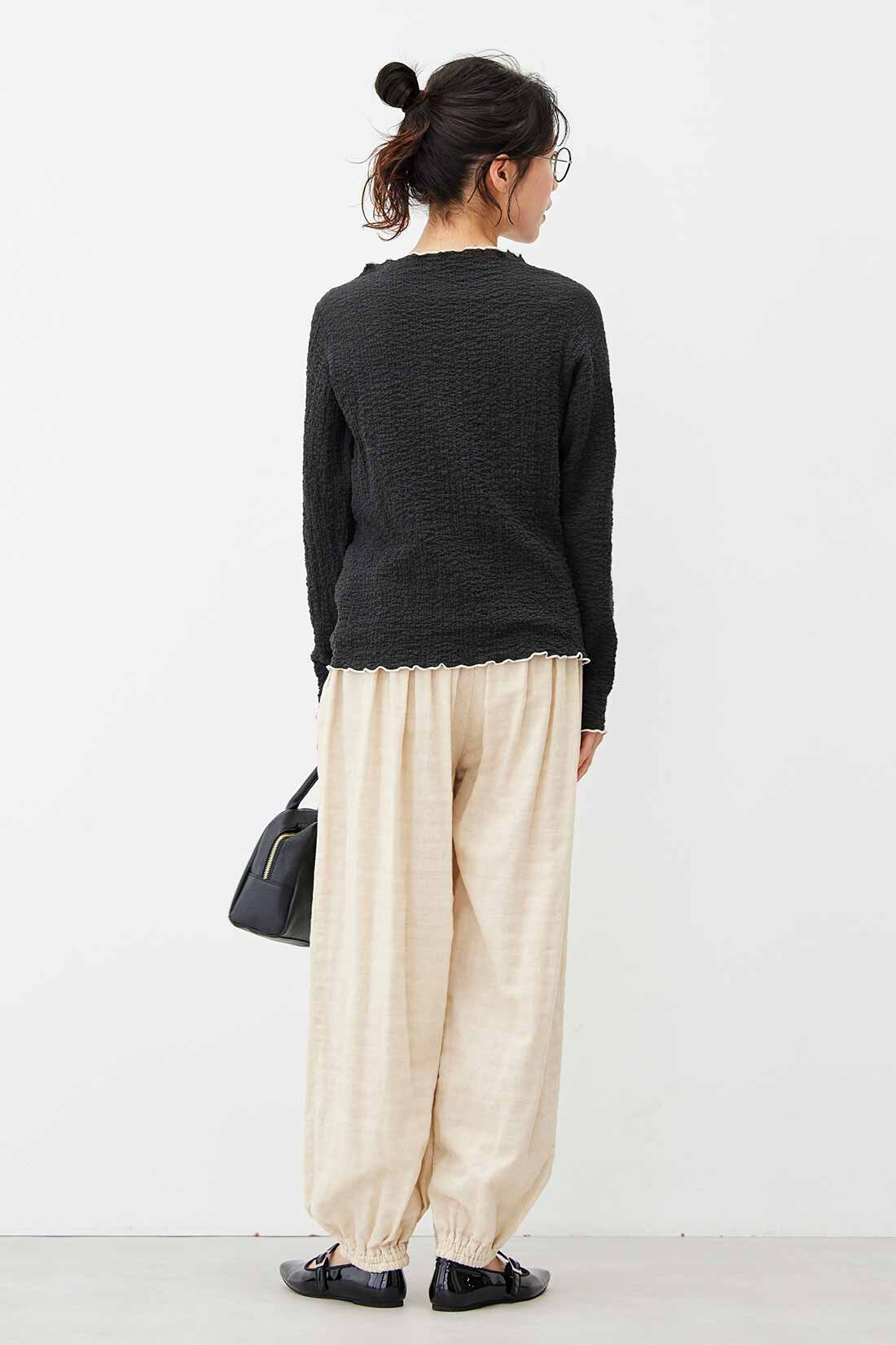 Live in  comfort|リブ イン コンフォート　ちょい足しでオシャレ度アップ！ コットン混のぽこぽこトップス〈ブラック〉