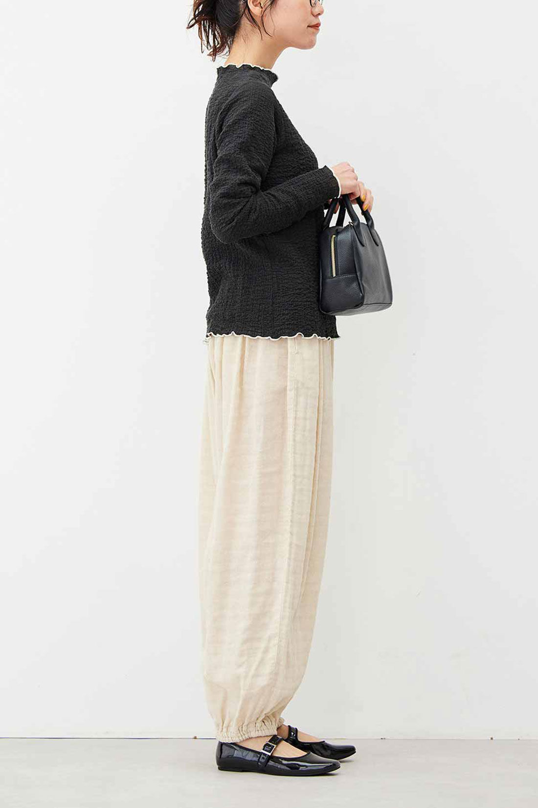 Live in  comfort|リブ イン コンフォート　ちょい足しでオシャレ度アップ！ コットン混のぽこぽこトップス〈ブラック〉