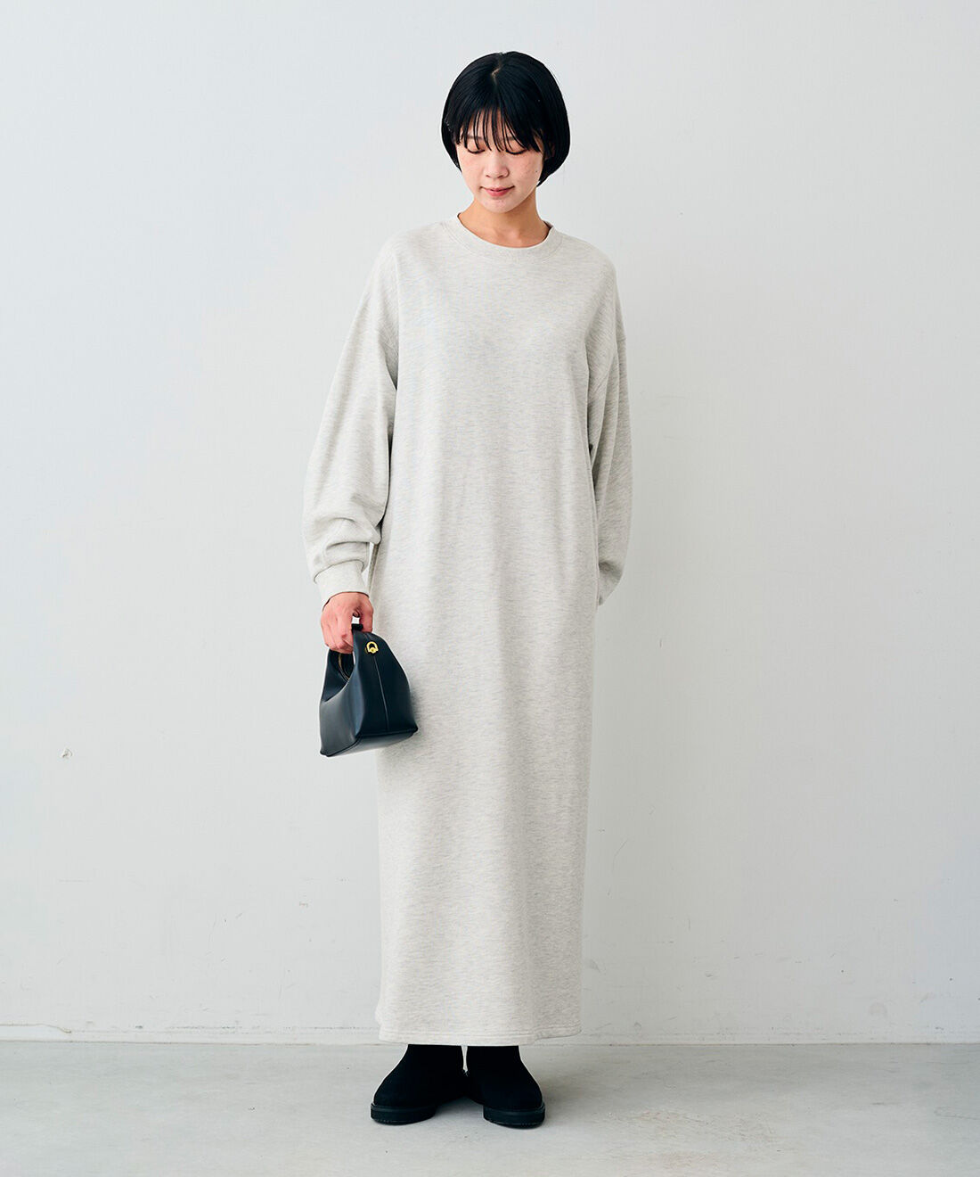 Live in  comfort|リブ イン コンフォート 栞里ちゃんとつくった シルエットにこだわった 着心地らくちん 裏毛デザインワンピース