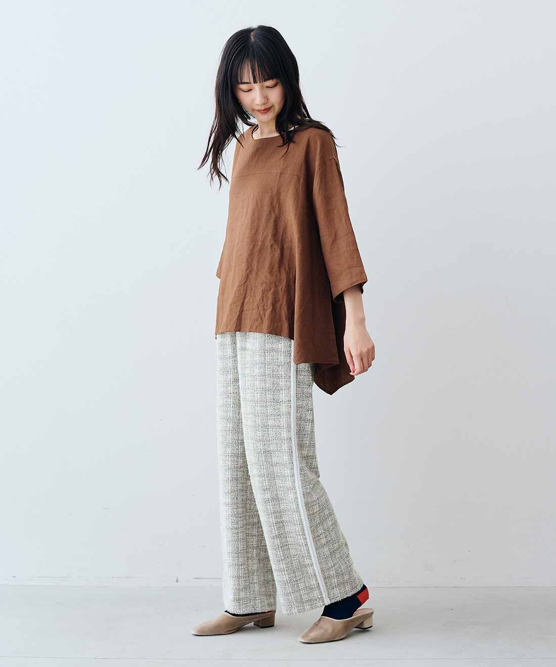 Live in  comfort|リブ イン コンフォート はまじとコラボ 揺れるヘムラインを楽しむ麻混トップス【まとめ買いキャンペーン】