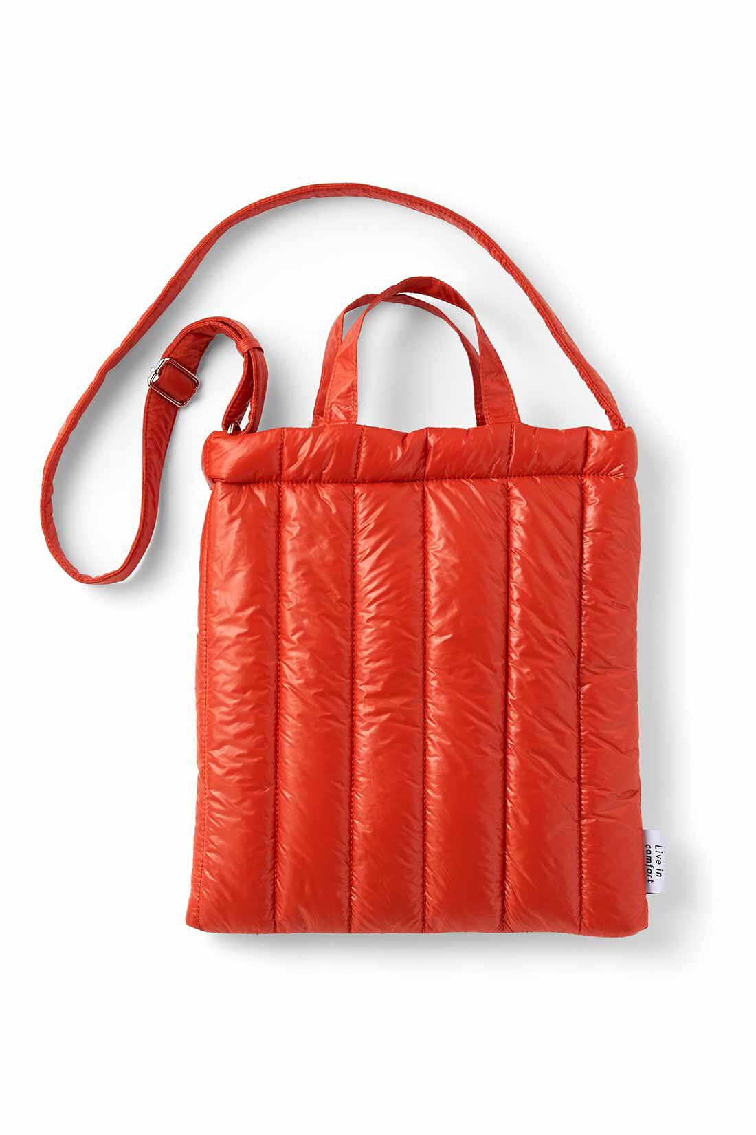 Live in  comfort|リブ イン コンフォート 軽やかに手ぶらでお出かけ！ ふかふかキルティングショルダーバッグ|〈バーントオレンジ×ネイビー〉