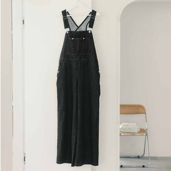 Live in  comfort | 石上美津江 大人 こなれ サロペット ブラック デニム 黒