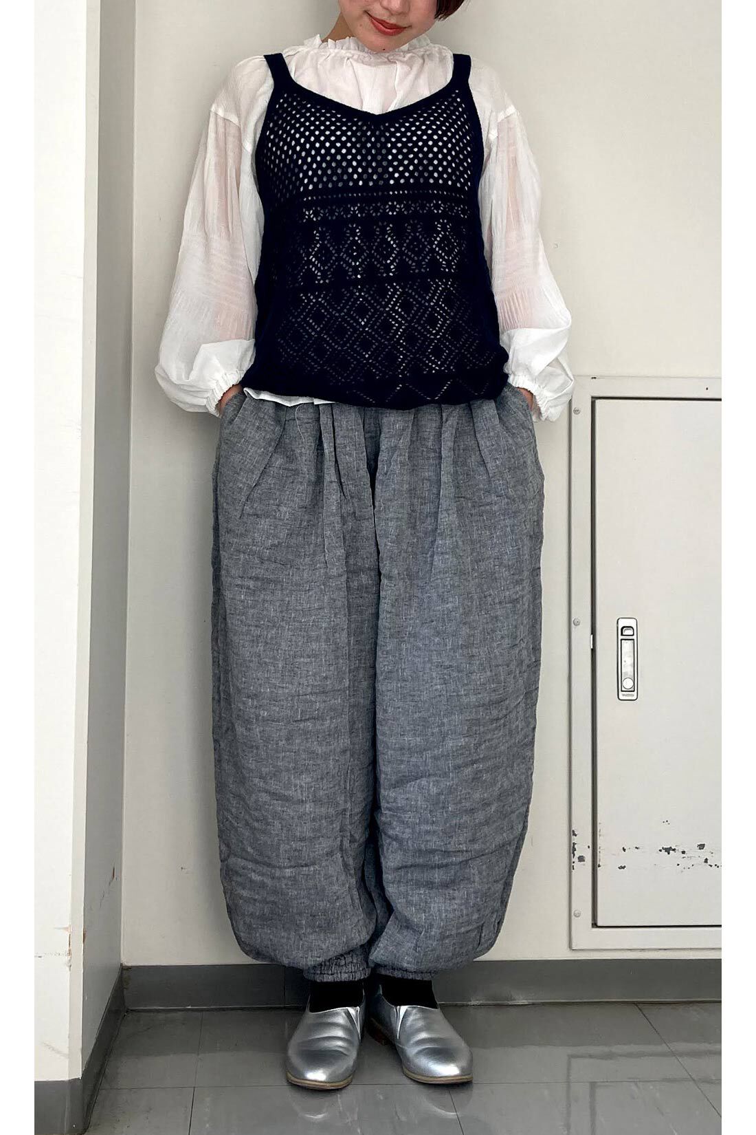 Live in  comfort|リブ イン コンフォート　肌に当たる裏側は綿１００％！風合いのいい麻混ダブルガーゼのぽんわりパンツ〈ベージュ〉