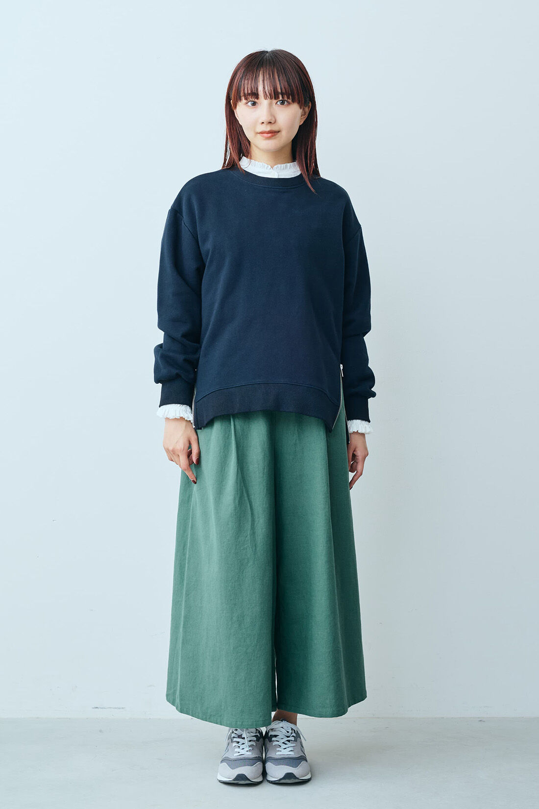 Live in  comfort|リブ イン コンフォート　Ｌｉｖｅ　Ｌｏｖｅ　ＣｏｔｔｏｎⓇプロジェクト　大人っぽく着られる　すそファスナースウェットトップス 〈ブラック〉