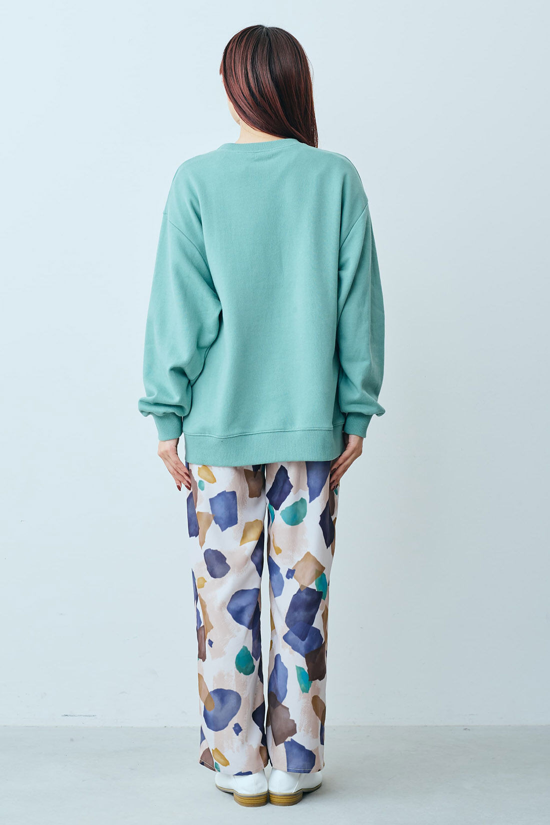 Live in  comfort|リブ イン コンフォート　Ｌｉｖｅ　Ｌｏｖｅ　ＣｏｔｔｏｎⓇプロジェクト　大人っぽく着られる　すそファスナースウェットトップス 〈ピーコック〉