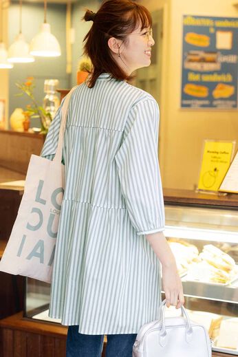Live in  comfort | ティアード 体形カバー パールボタン ストライプ チュニック の会
