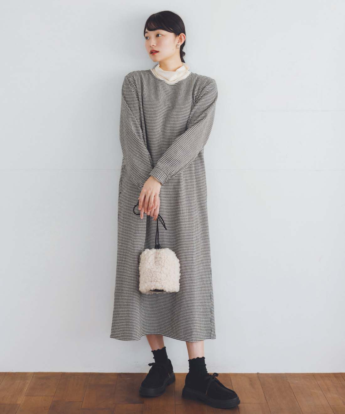 Live in  comfort|リブ イン コンフォート　ウールに見えて実は綿100％　チクチクしにくいノンちくワンピース〈千鳥格子チェック〉【おはだが気になるみんなへ】