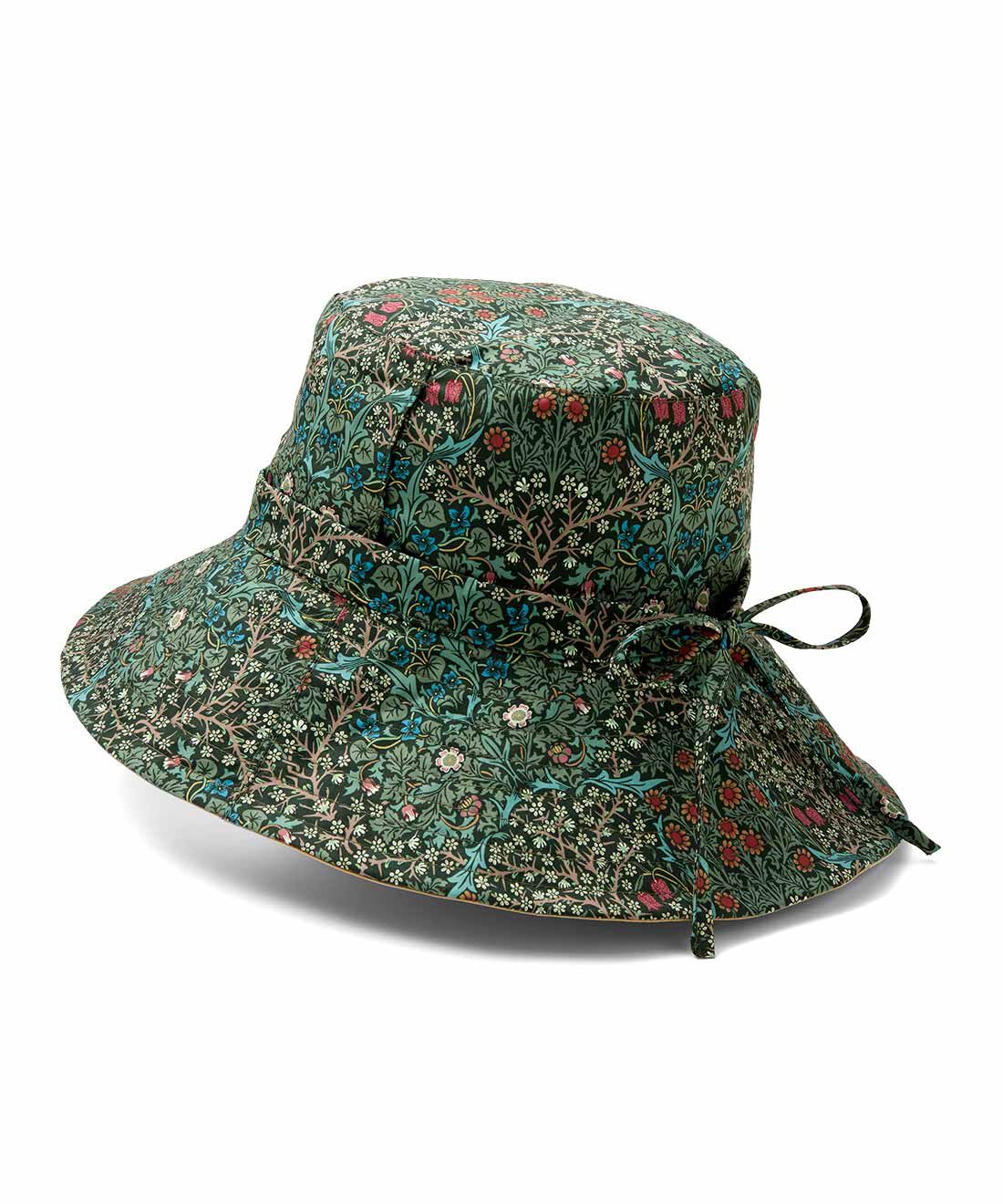Live in  comfort|リブ イン コンフォート 大人モリスの世界 「ブラックソーン」柄のリバーシブルUVカット撥水（はっすい）ハット〈ダークグリーン〉