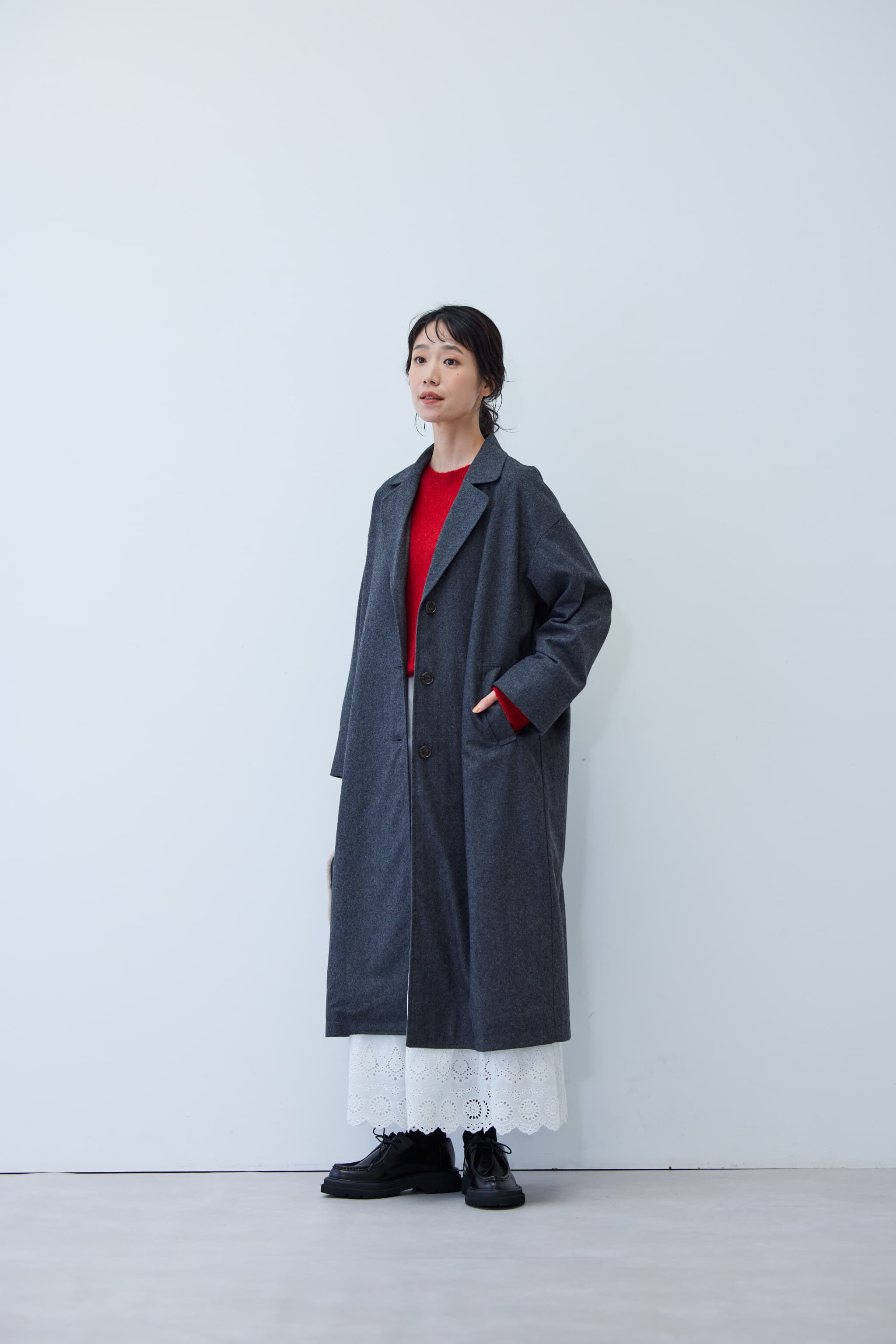 Live in  comfort|リブ　イン　コンフォート　長く愛せる　ウール混素材の上品ロングコート〈チャコールグレー〉