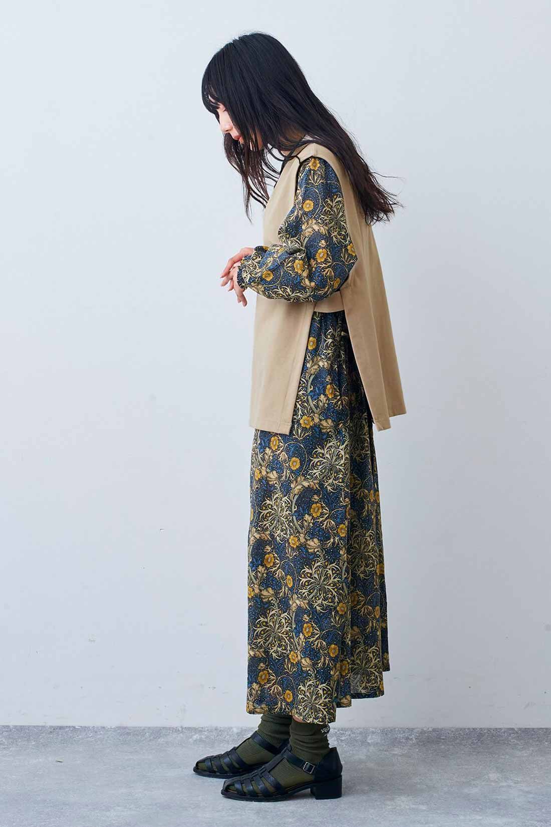 Live in  comfort|リブ イン コンフォート きちんと見えして着心地らくちんな カットソーベスト＆ロングTシャツセット〈ベージュ×オフホワイト〉|ベストの単品使いで、重ね着コーデの幅が広がります！