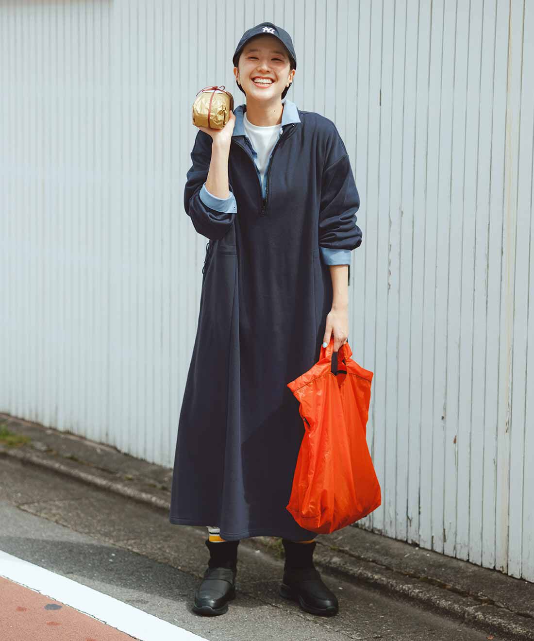 Live in comfort［リブインコンフォート］|リブ イン コンフォート 吸湿発熱コットン素材のこだわりほか綿ロング白Tシャツ【おはだが気になるみんなへ】