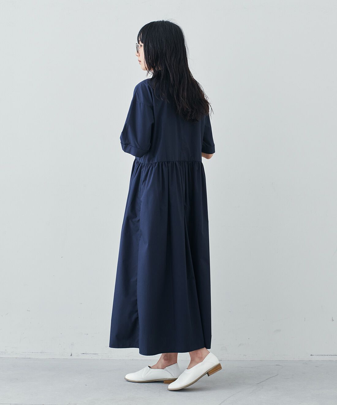 Live in  comfort|リブ イン コンフォート シンプルライフ研究家 マキさんとつくった お出かけ顔の撥水（はっすい）素材シャツワンピース