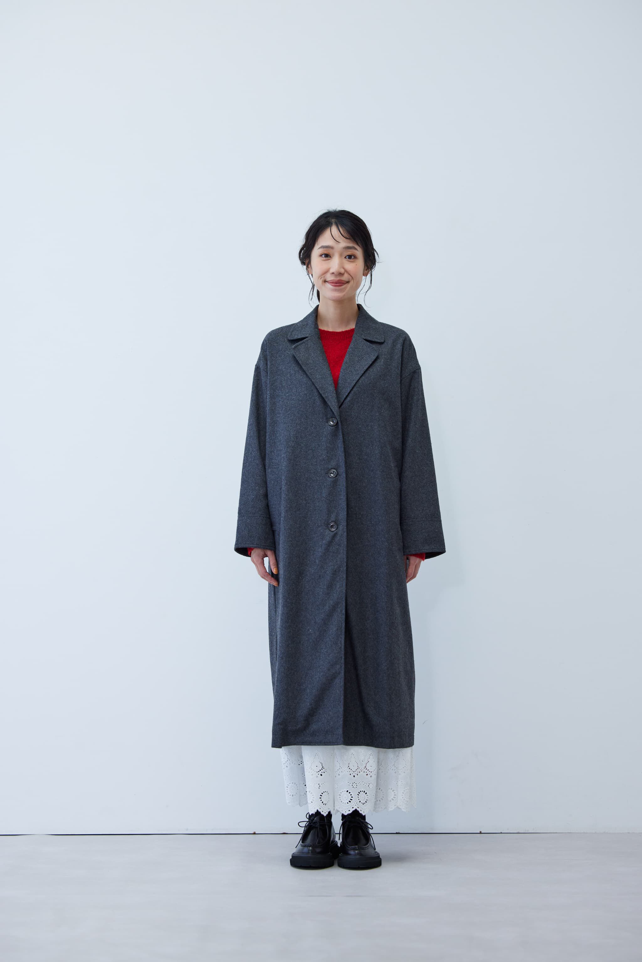 Live in  comfort|リブ　イン　コンフォート　長く愛せる　ウール混素材の上品ロングコート〈チャコールグレー〉