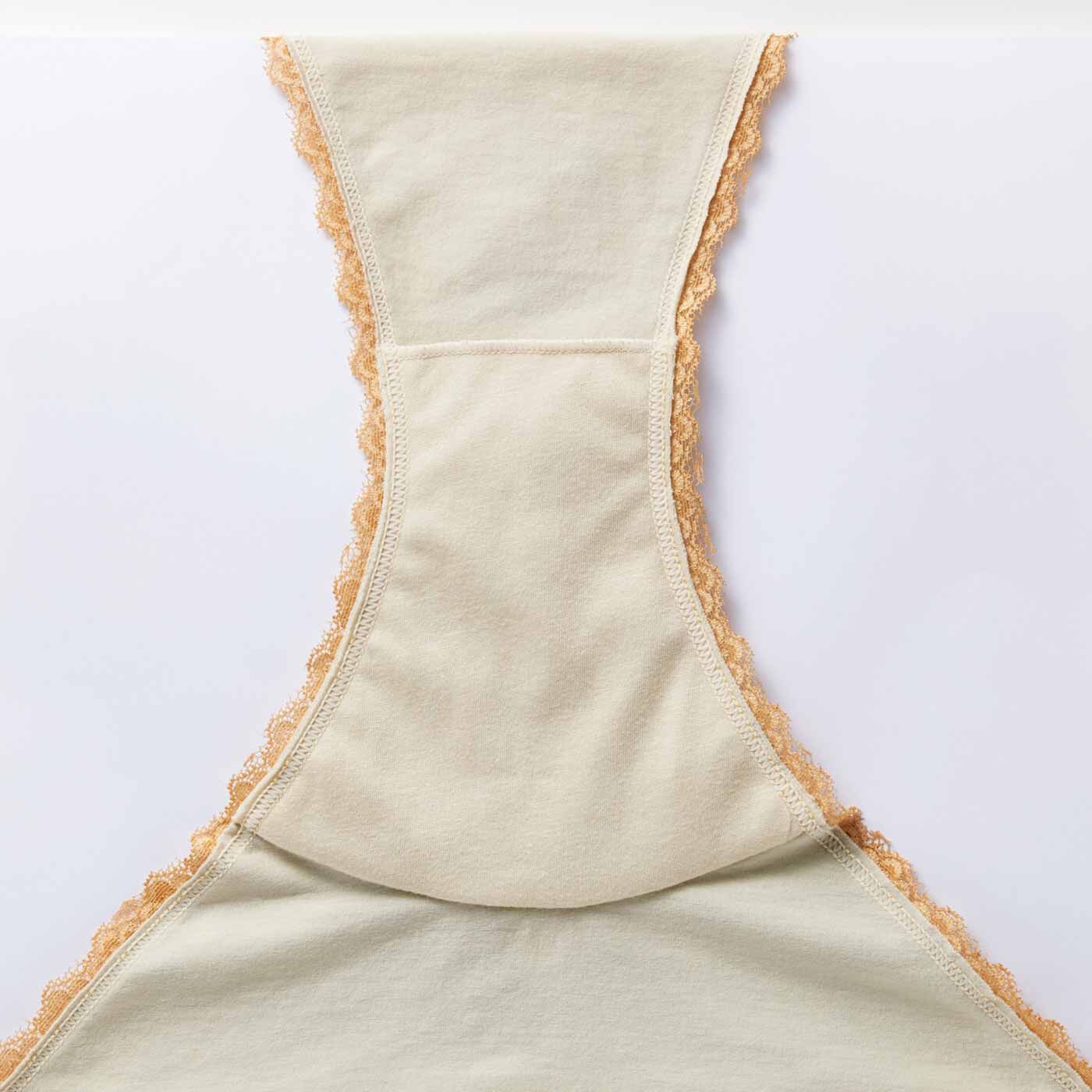 flufeel|ユルセルフ ブルーな気分の日の味方 締め付けないサニタリー兼用ショーツの会|クロッチ部分には防水布を裏張り。急なブルーデイや終わりかけの時期に安心。