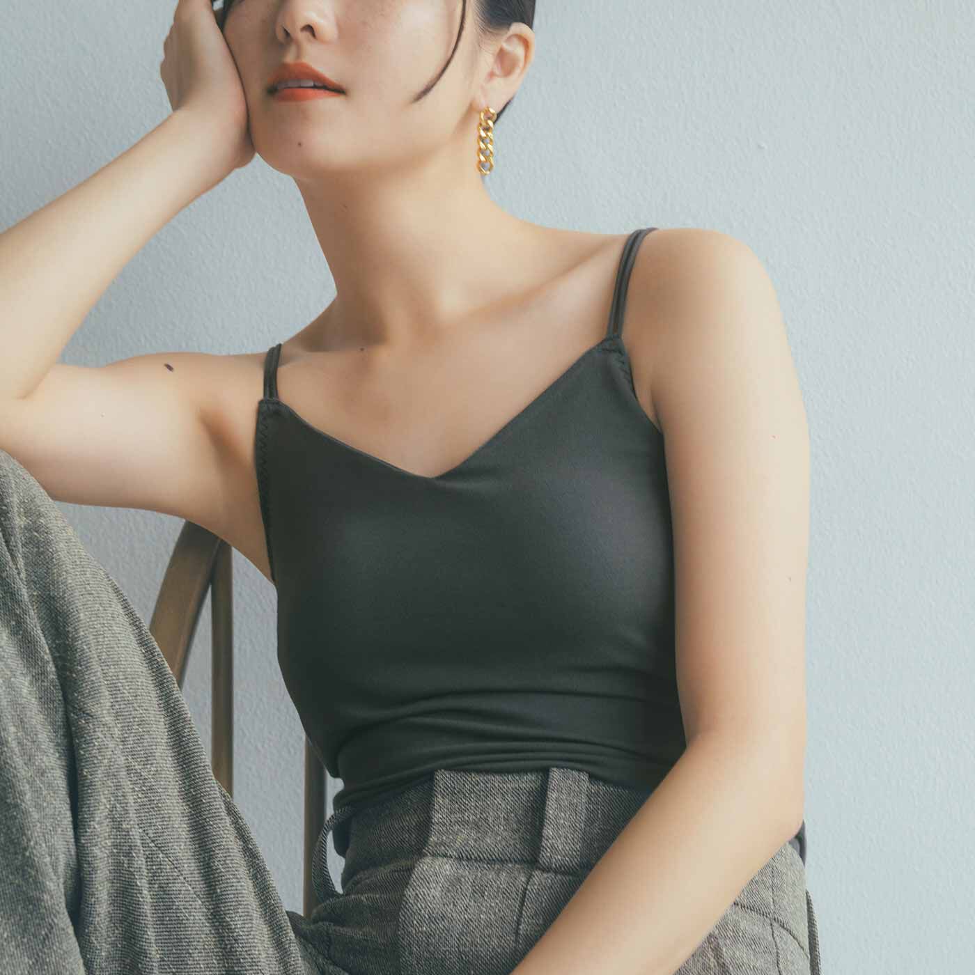 flufeel［フラフィール］|とろけるような肌心地 盛らずに整えるが今の気分 ブラキャミソールの会