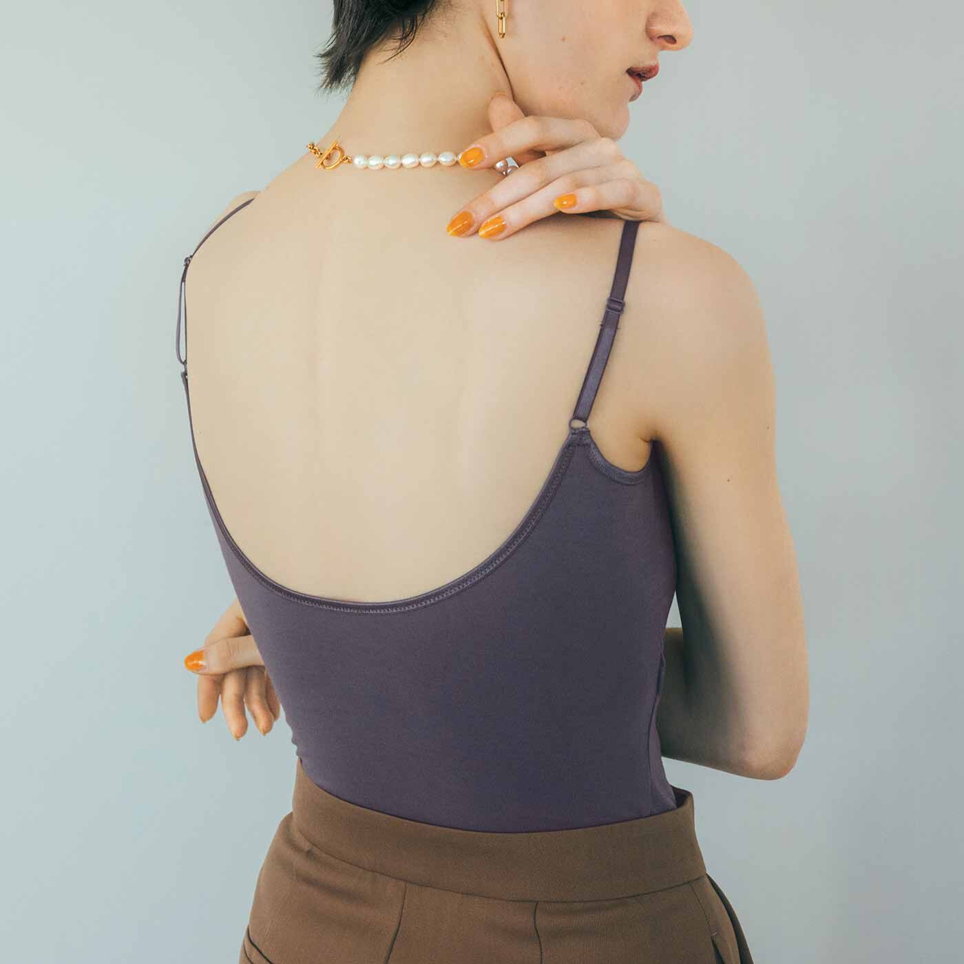 flufeel|見せない＆もたつかないに徹底こだわり 着こなし力上がる バックオープンブラキャミソールの会