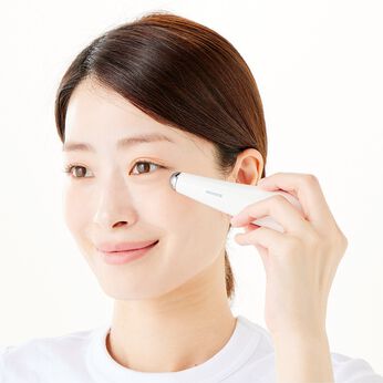 flufeel | 温熱＆振動で美容液が浸透ピンポイントケア美容器