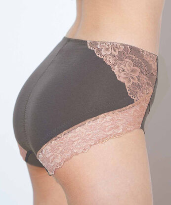 flufeel［フラフィール］ | 腰肉ガードお尻流れ ガード立体ショーツ