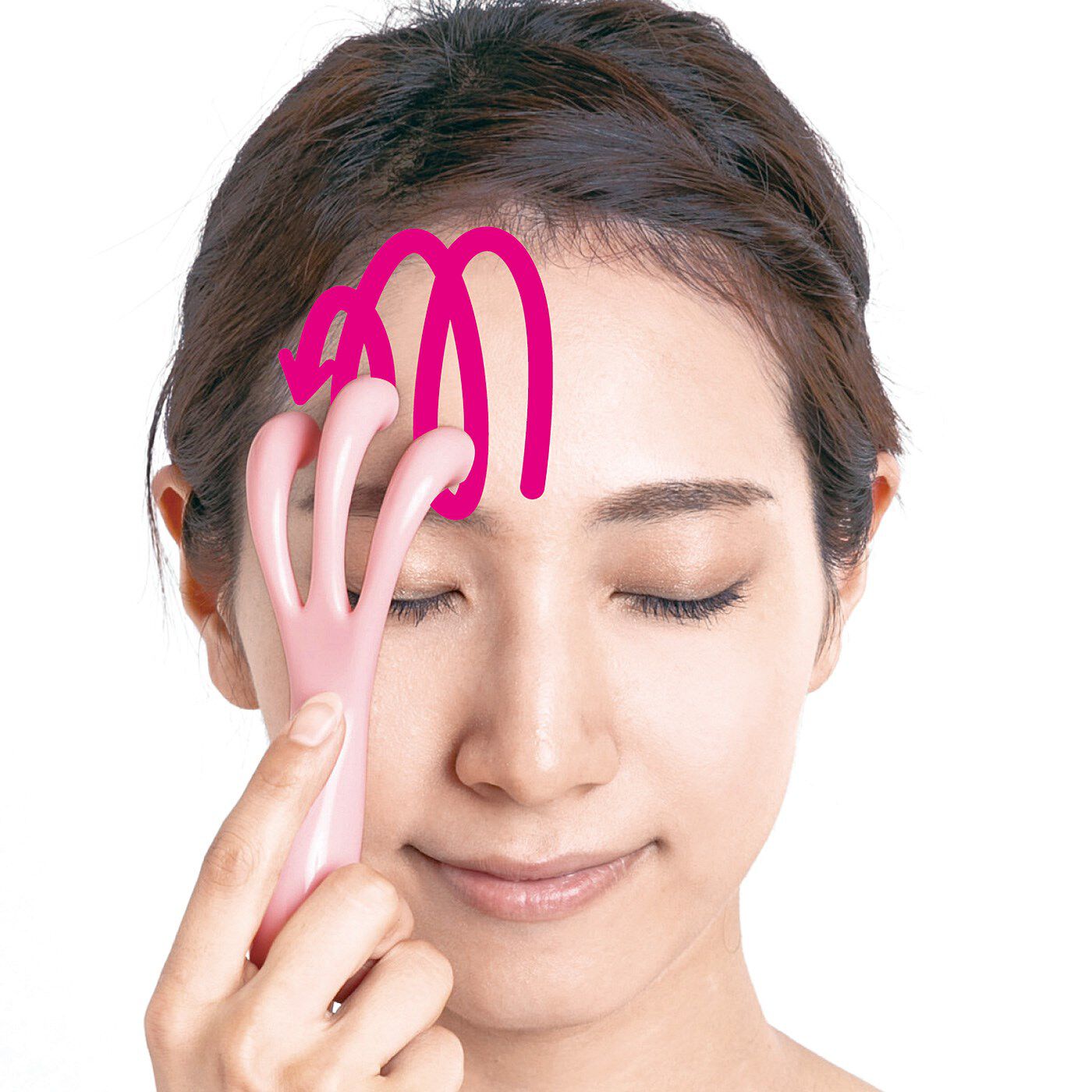 flufeel|どこでもキュっとまるでサロンの指使い　ヴィザージェプリングローラー〈ピンク〉|おでこに　おでこの中央からこめかみに向かって円を描くようにローリング。