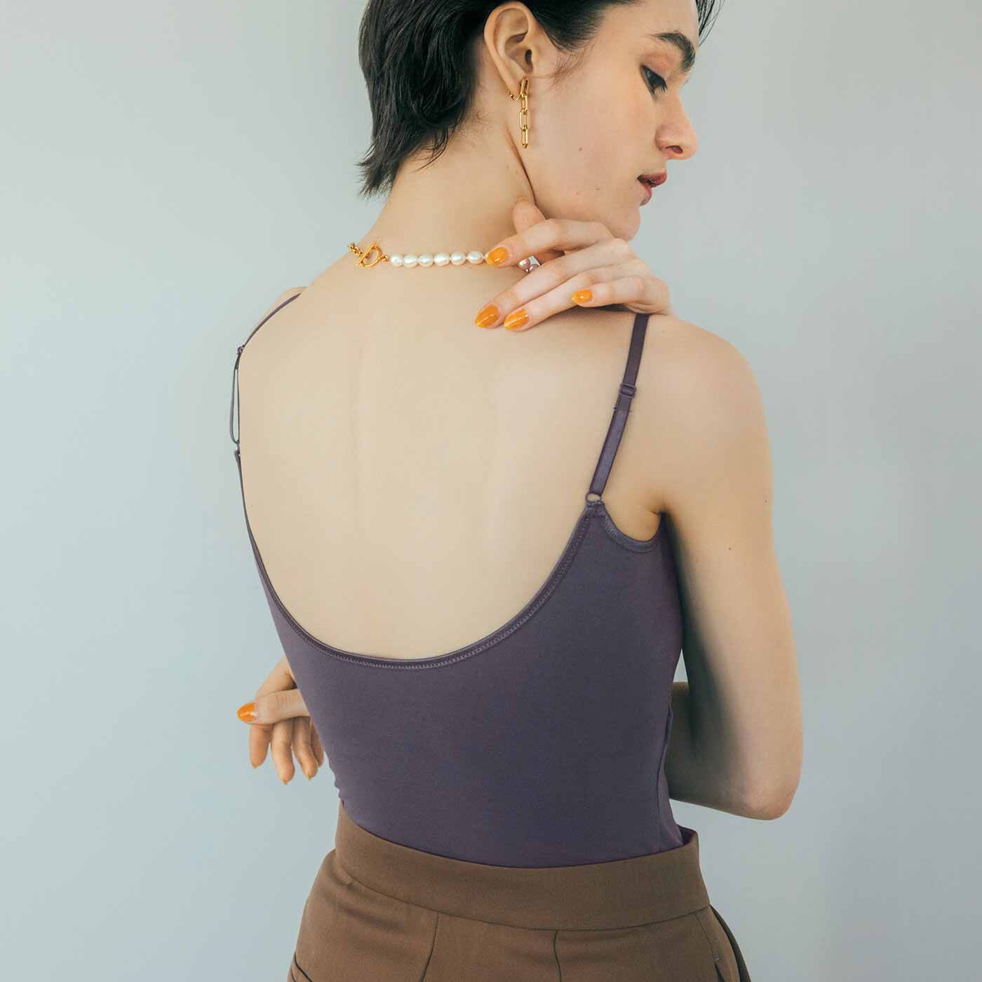 flufeel|見せない＆もたつかないに徹底こだわり 着こなし力上がる バックオープンブラキャミソールの会