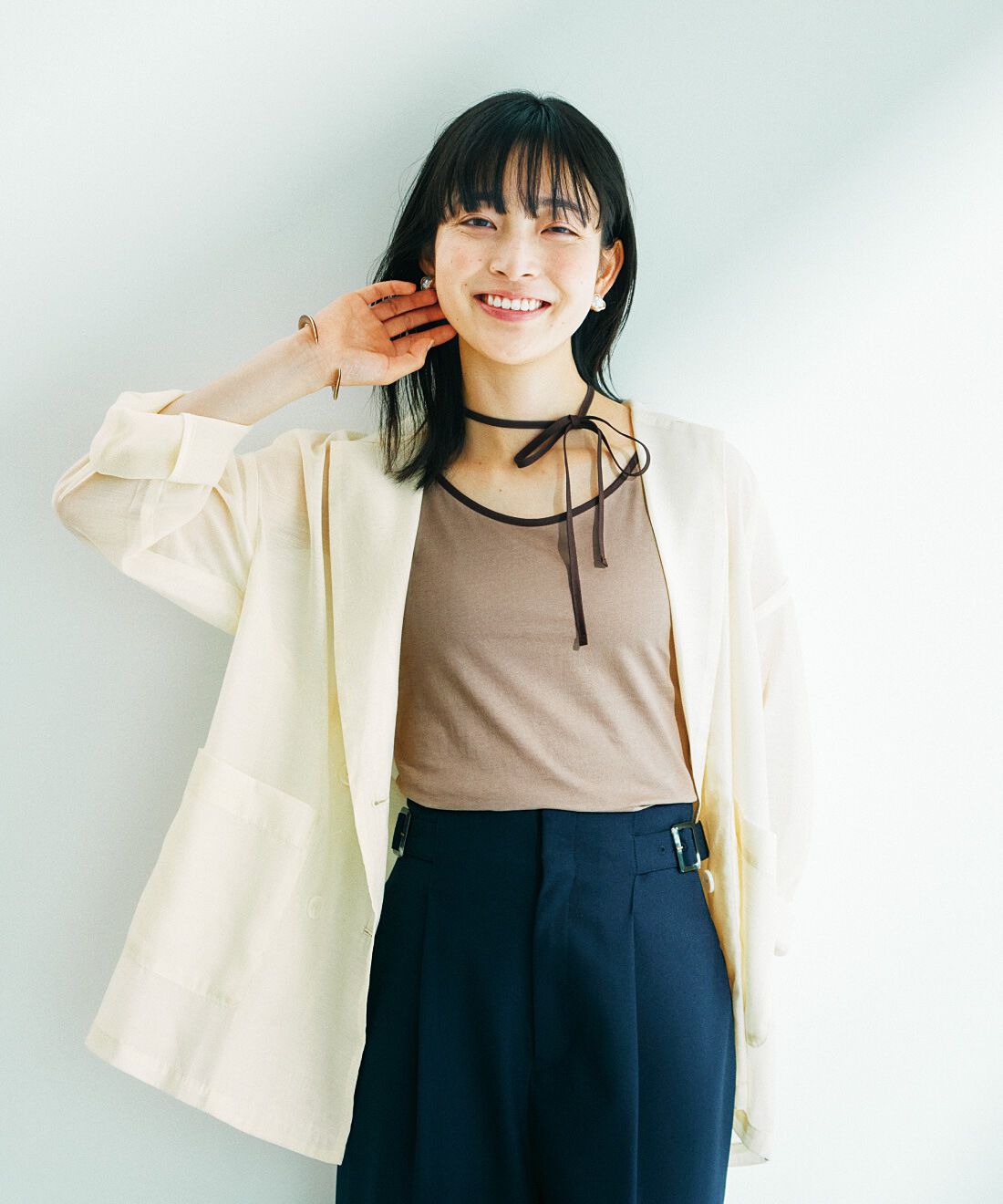 flufeel［フラフィール］|汗ばむ季節にさらりと重ねて　首もと華やぐ　着こなし自在なリボン付きタンクの会