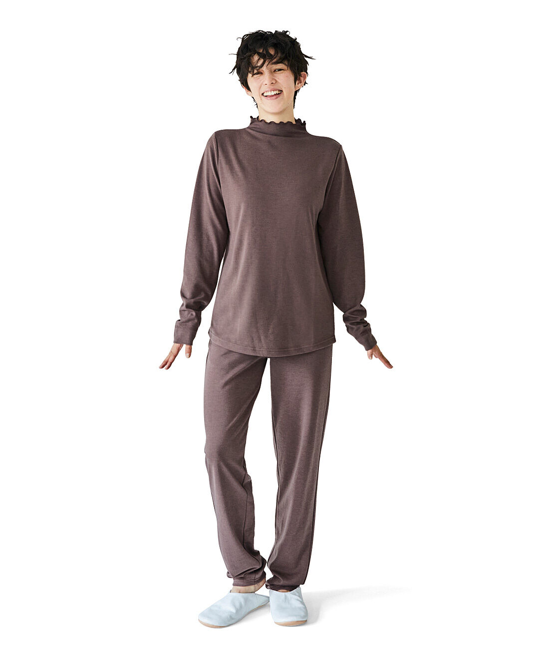 flufeel|ユルセルフ　着て疲労回復　家でも外でもリカバリー　おなかから足まですっぽり長め丈パンツ〈リカバリーブラウン〉の会