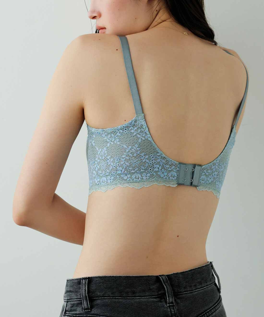 flufeel|わき肉すっきり若見え印象 もっと背中への胸流れガード ブラジャーの会|バックスタイルを彩る豪華なレース