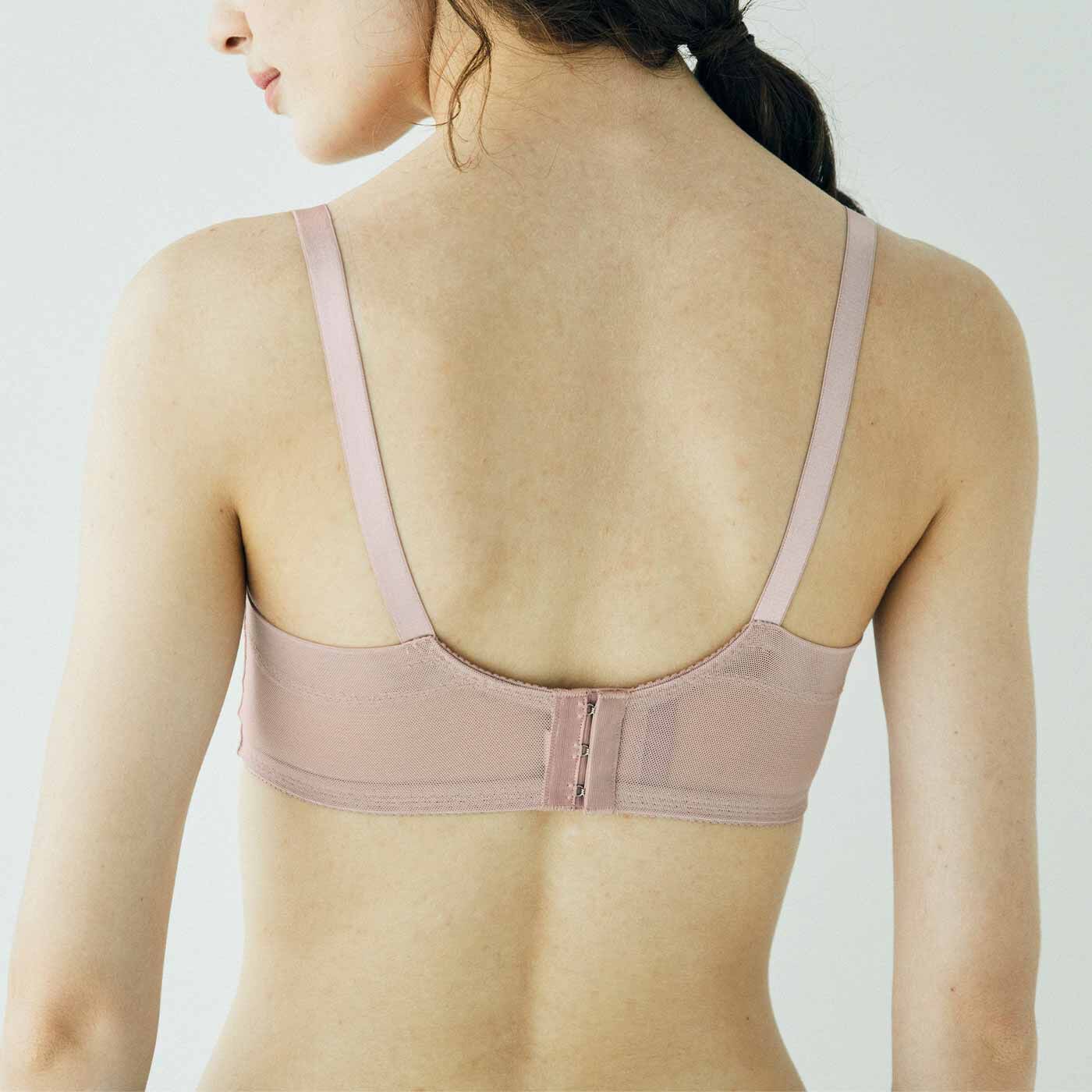 flufeel|大きい胸さんのバストラインを美しくキープ！ 小さく見せるブラの会