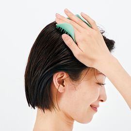 flufeel | 地肌すっきり　タングルティーザー頭皮ケアブラシ
