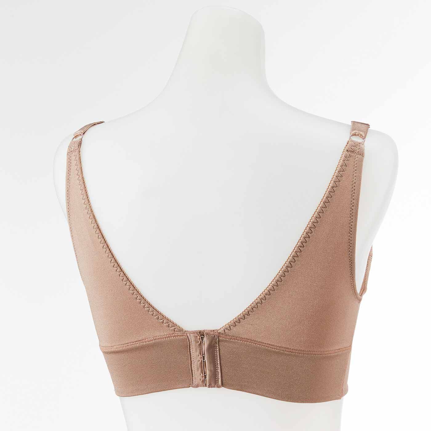 flufeel|ボリュームおさえてフラットブラ〈3L～6L/シャインヌーディー〉の会|BACK　白いブラウスやシャツに透けにくいヌーディーカラー。