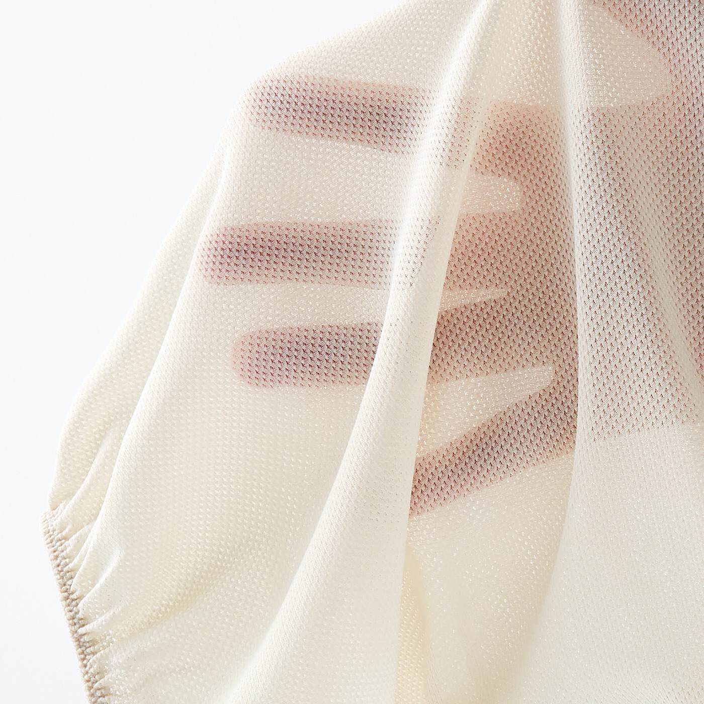 flufeel［フラフィール］|はおるだけ背筋ピン！　ボレロみたいなヨガ気分バンドの会|メッシュ素材でむれにくく、吸汗速乾・抗菌防臭仕様で汗にも対応。