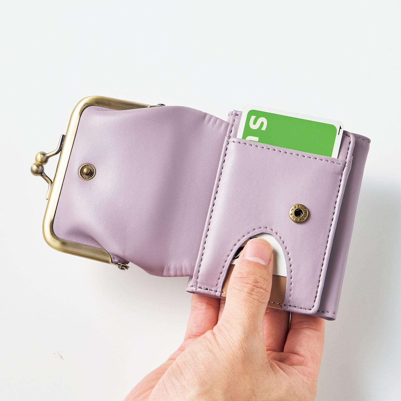 フェリシモの雑貨 Kraso|UP.de　最小限をつれてって　すみれ色の小さなしあわせ　手のり財布|小銭入れの内側はスライドカードポケット付き。よく使うカードはここへ。