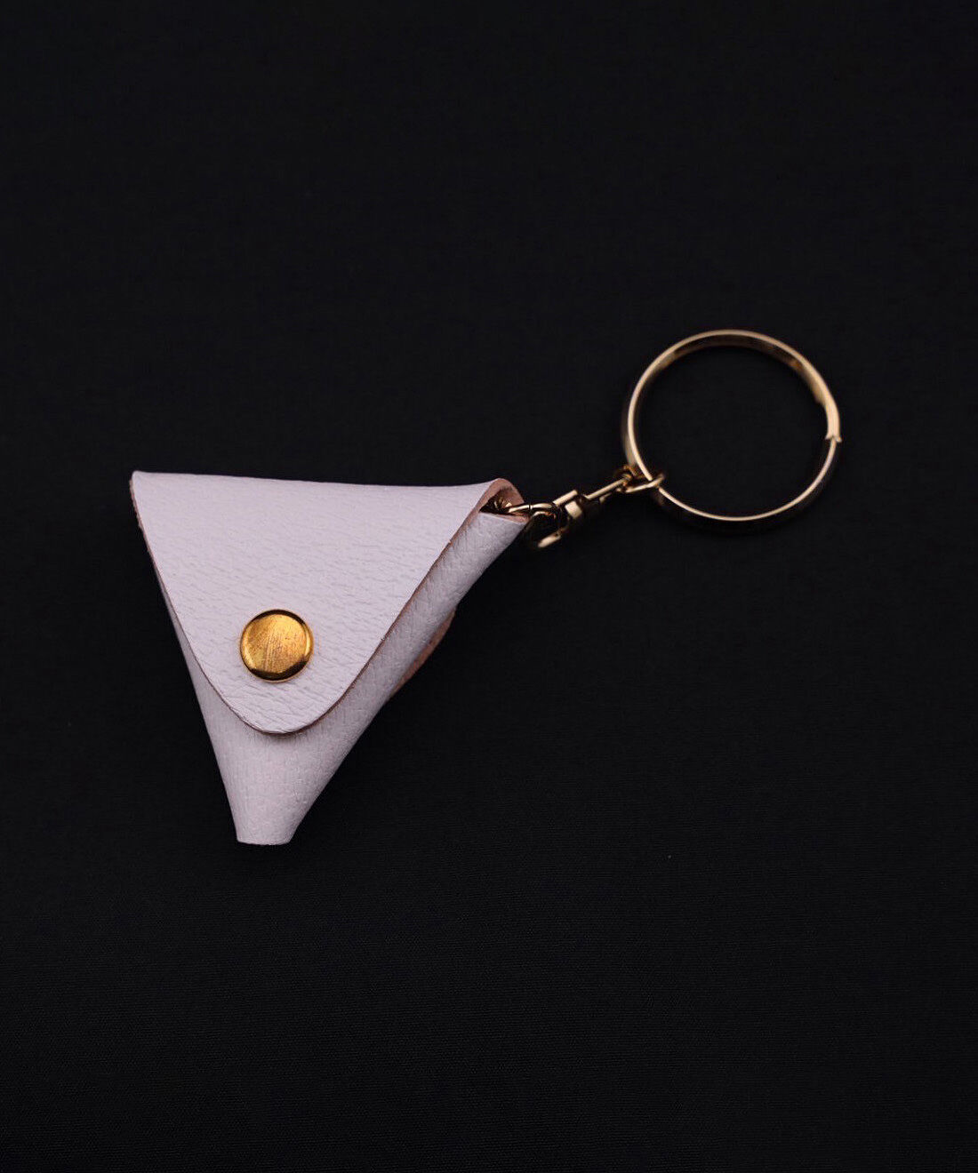 フェリシモの雑貨Kraso［クラソ］|本革三角コインケース WHITE