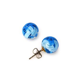 フェリシモの雑貨 Kraso | ケーブル廃材アクセサリーイヤアクセ〈水色／青〉