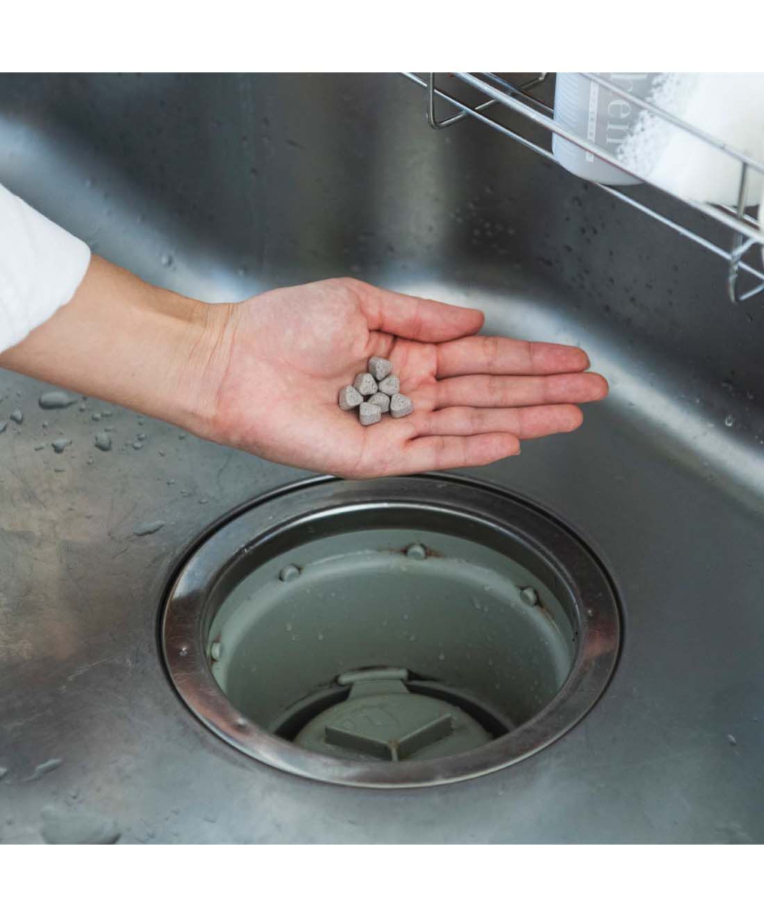 フェリシモの雑貨 Kraso|1/d for Drain　排水口ヌメリ予防剤バイオの会|1回、7粒を排水口に投入。