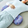 からだにフィット　腰サポート枕〈木陰の花々〉
