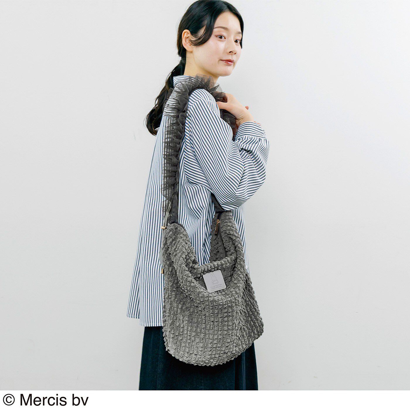 フェリシモの雑貨 Kraso|ミッフィーサークル　持ち手の長さが変えられる もこもこショルダーバッグの会