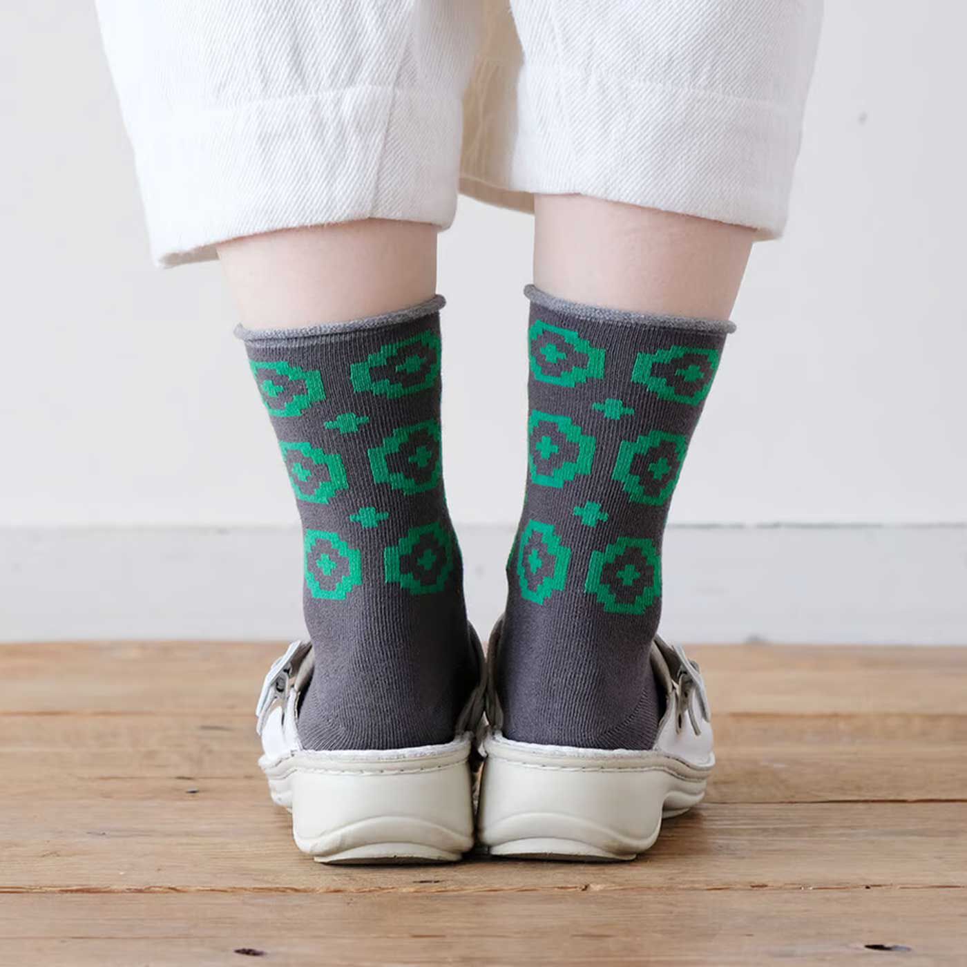 フェリシモの雑貨Kraso［クラソ］|サルビア ゴムなしでやさしいはき心地 ふんわりくつしたの会