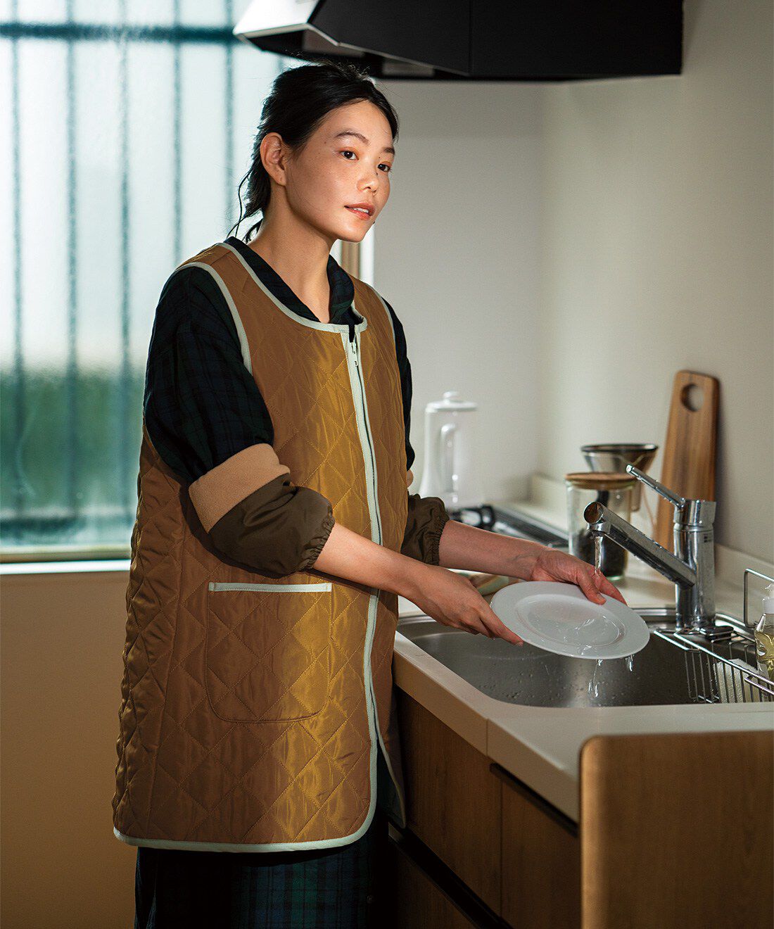 フェリシモの雑貨 Kraso|クーフゥ　洗顔時の袖口の水ぬれへっちゃら　内側フリース素材の撥水アームカバーの会