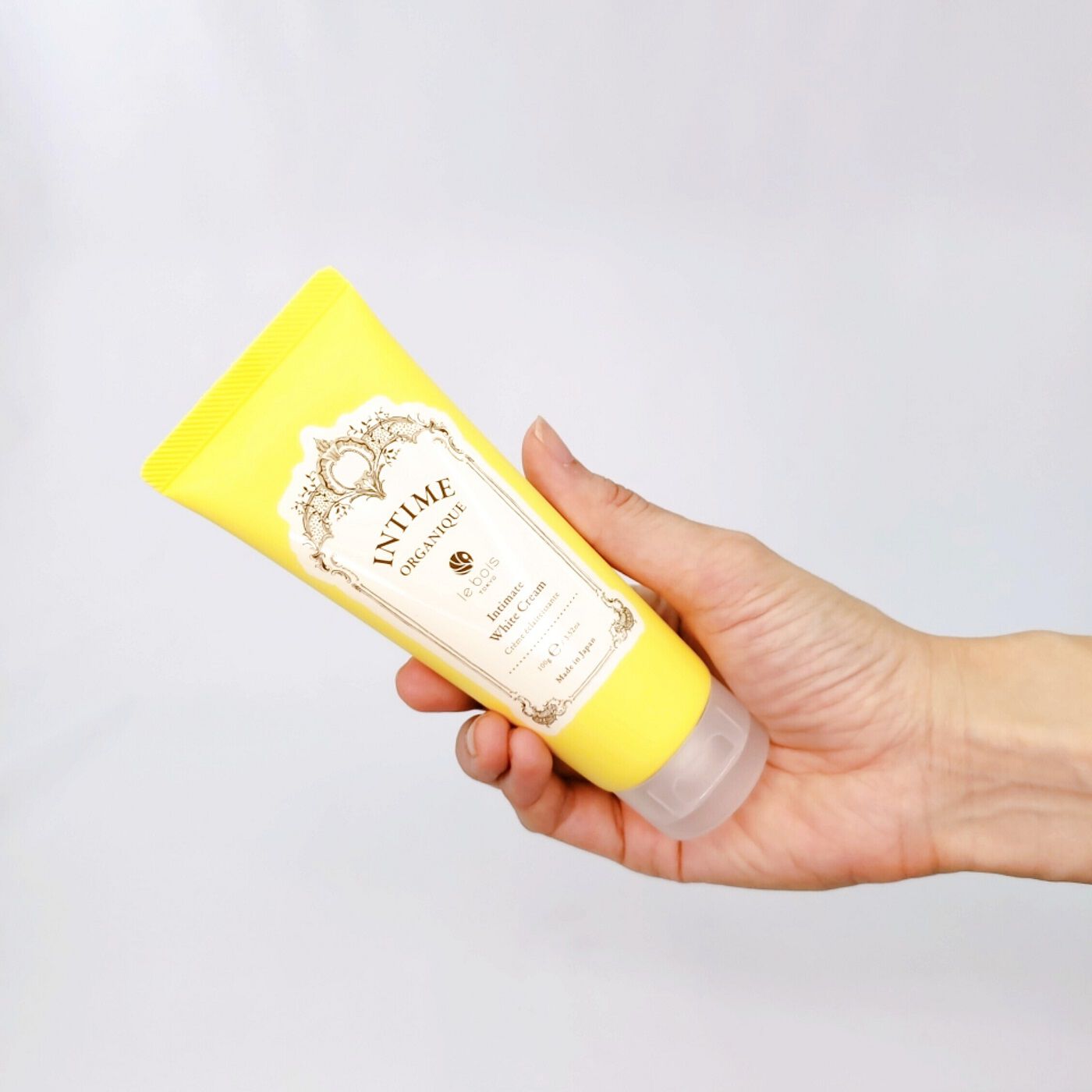フェリシモの雑貨 Kraso|アンティーム　ホワイトクリーム〈デリケートゾーン用美容クリーム〉100g|使いやすいチューブタイプ。