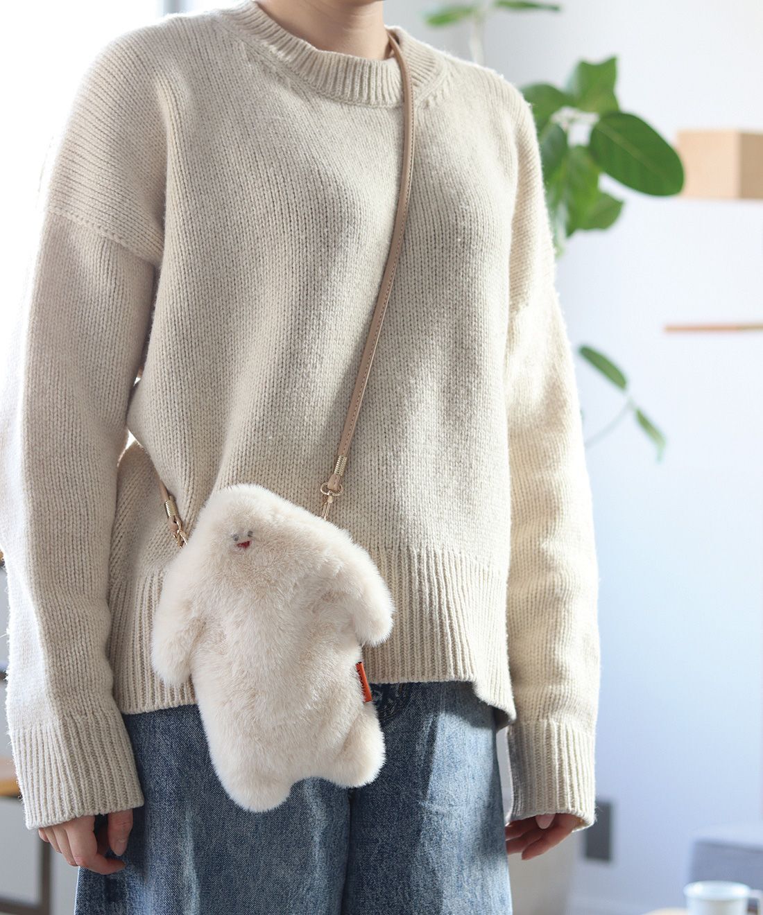 フェリシモの雑貨 Kraso|ヌークス イエティショルダーポーチLBE|※写真は〈ホワイト〉です。