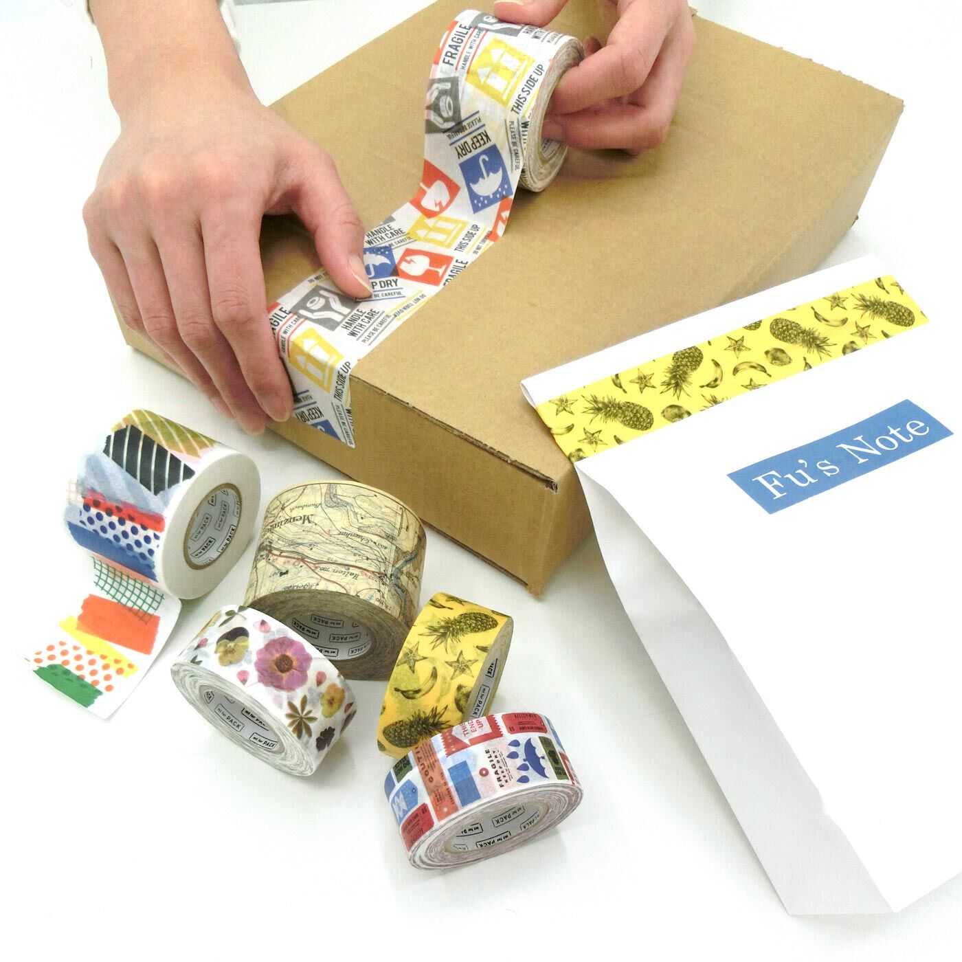 フェリシモの雑貨 Kraso|かわいいだけじゃない！ 強粘着！ クラフトテープがわりにしっかり貼れる、梱包用テープセットの会