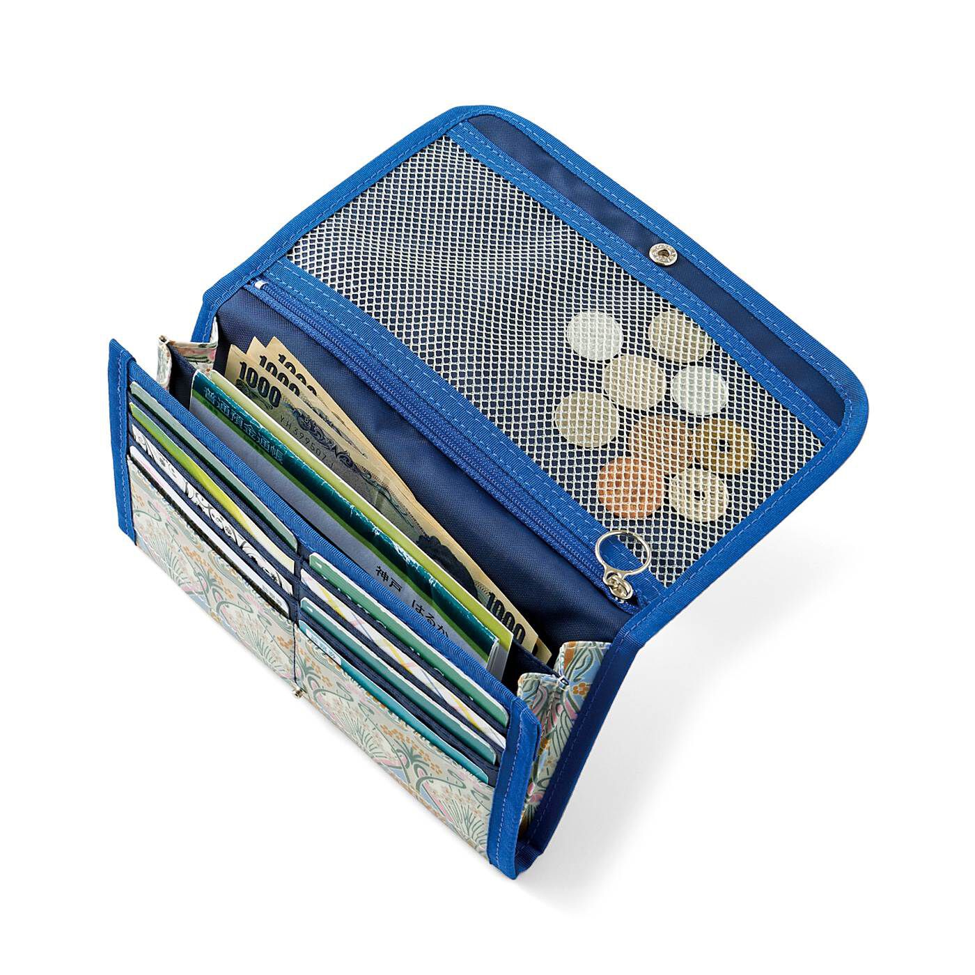 フェリシモの雑貨 Kraso|Squee!　リバティプリント　通院セットもコインもひとまとめ　メッシュポケット付きホスピタルポーチの会|カードポケットは8つ。メッシュポケットはマスクを入れても。まち付きのポケットには、お薬手帳や領収証をたっぷり保管しても。