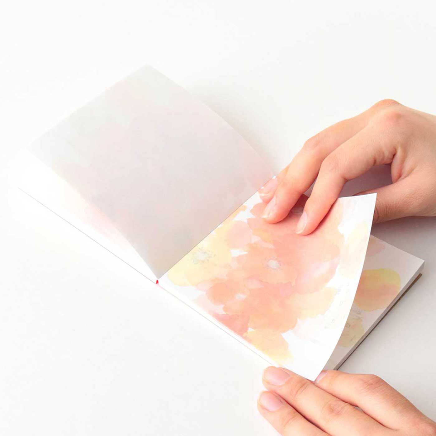 フェリシモの雑貨 Kraso|【いわさきちひろ】スクエアメモパッド＆透明フレームカード〈封筒付き〉の会|「いい紙」を使っています！メッセージレターにも使えますね。