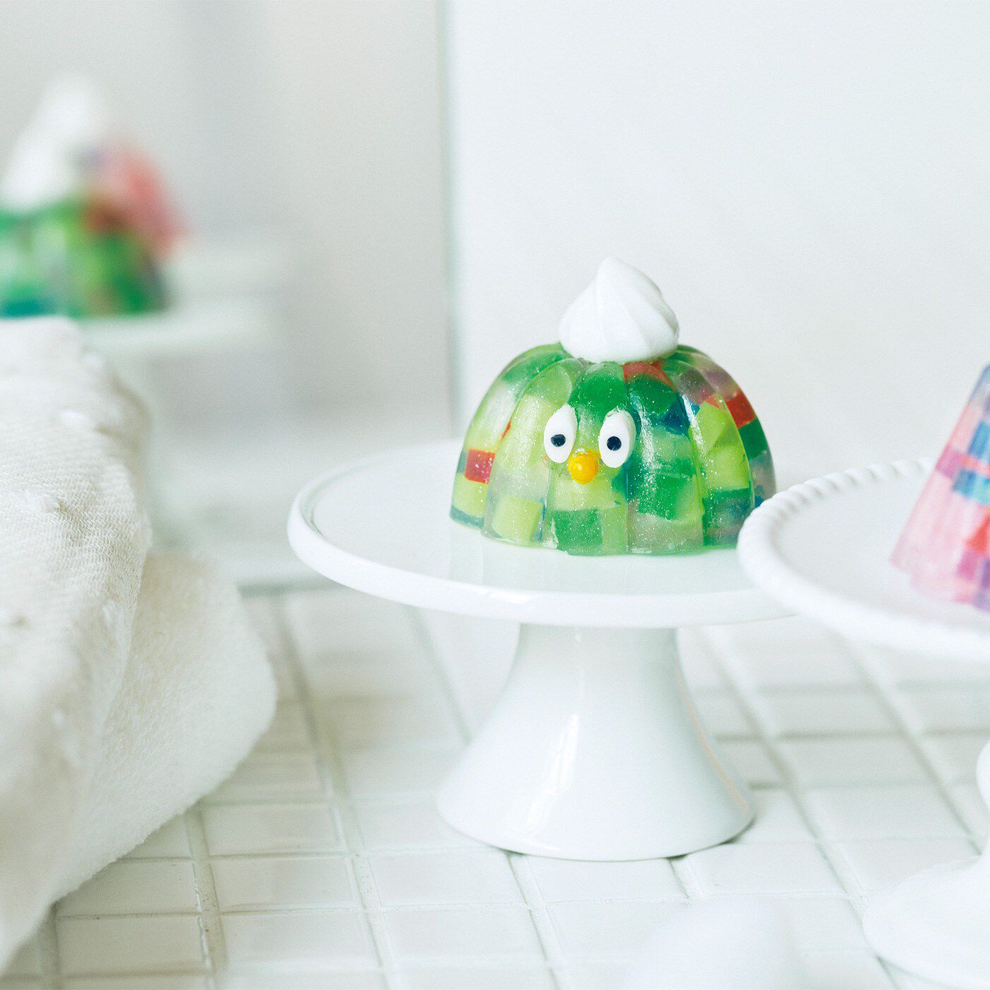 フェリシモの雑貨 Kraso|KAWAII COMPANY　洗面台にカワイイを忍ばせて　カラフルなゼリーのモンスターせっけんの会