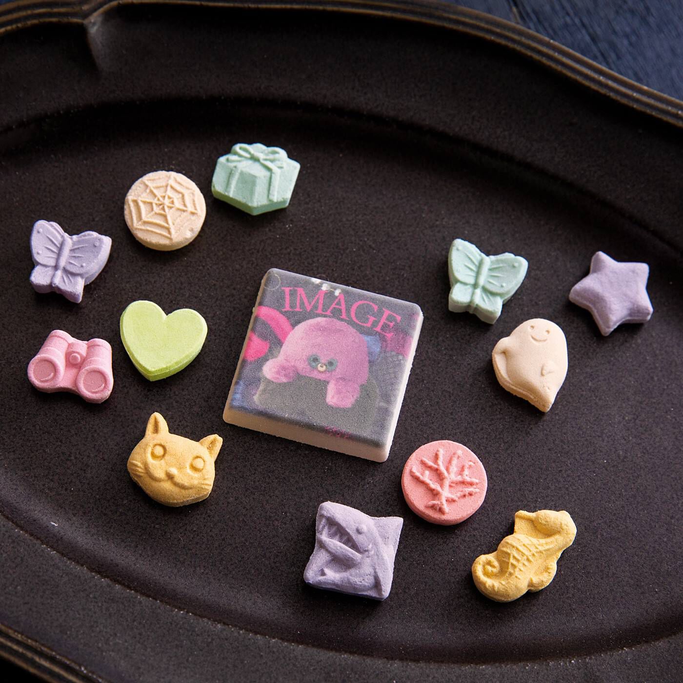 フェリシモの雑貨Kraso［クラソ］|KAWAII COMPANY　230年の伝統と歩む　甘くてカワイイ讃岐和三盆の会|〈IMAGE〉ひらめきは舞い降りて